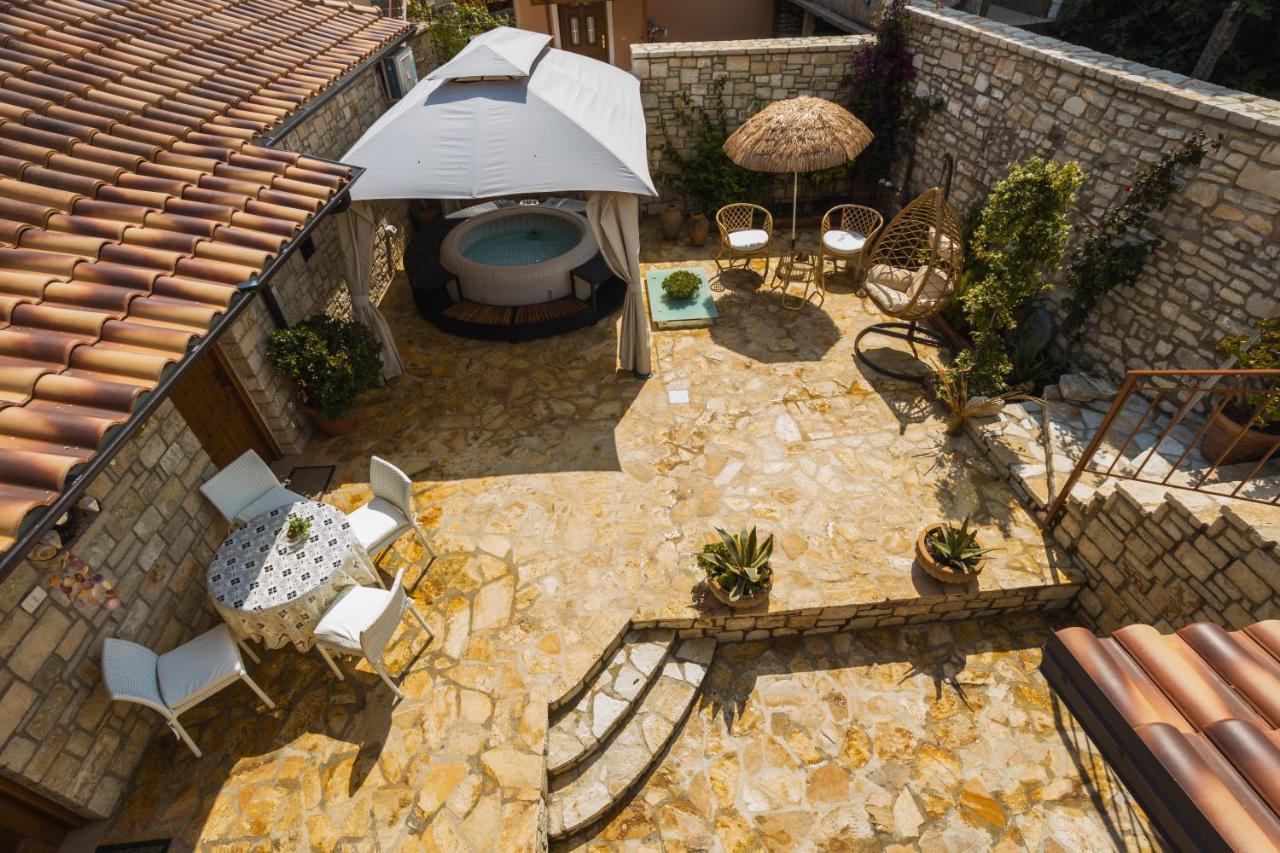 Villa Porta Qeparo Exterior photo